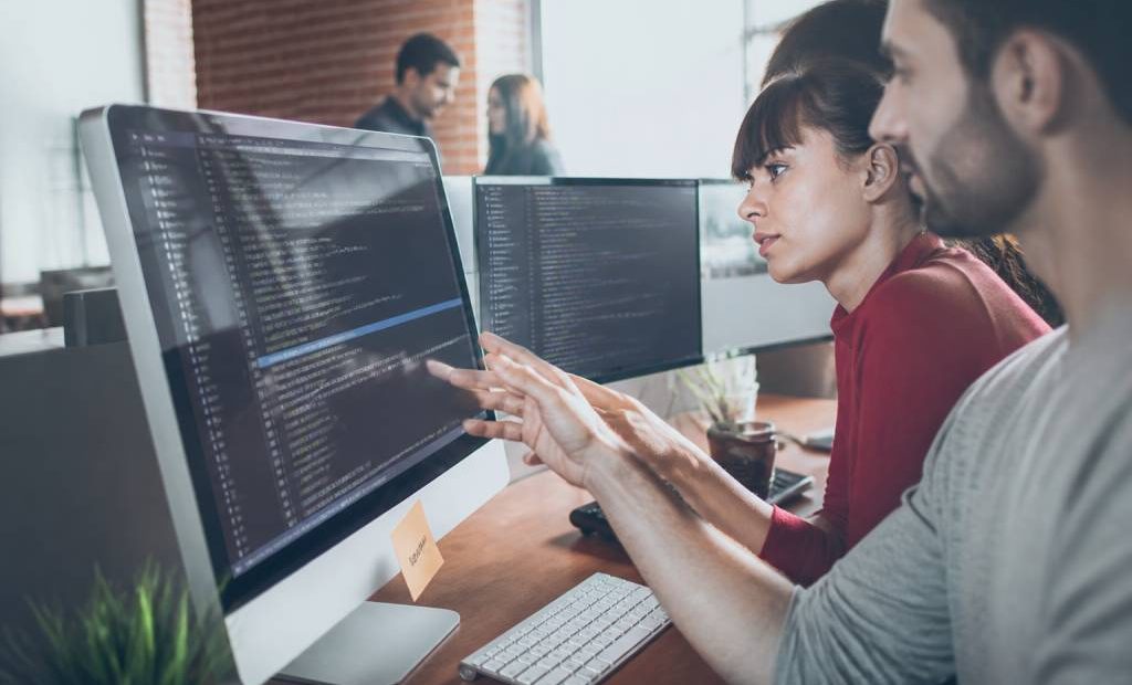 Création site web logiciel : comment choisir la meilleure solution pour votre entreprise